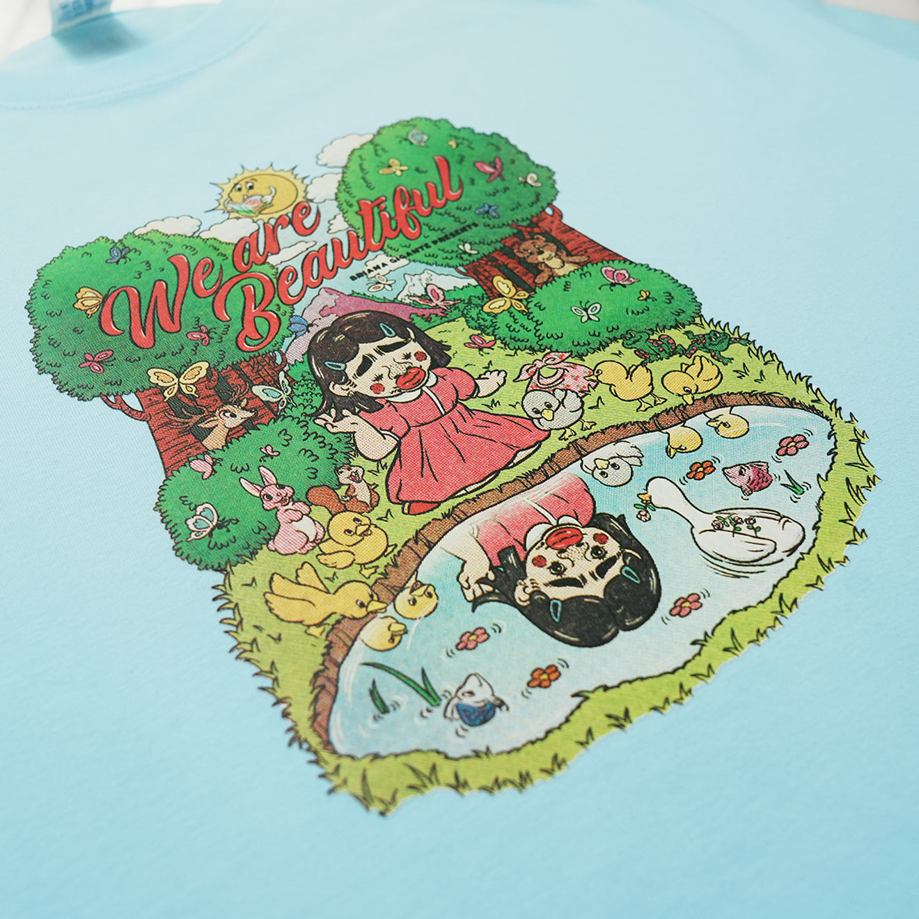 mune x Briana Gigante “We Are Beautiful” T-shirt / In a Pond of love…♡コミックポストカード付き